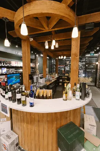high-end-liquor-store-with-real-estate9